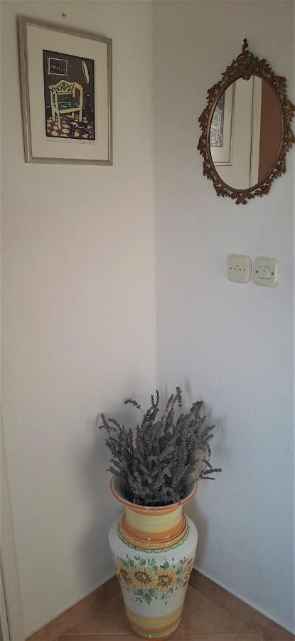 Apartments Figos Трогир Екстериор снимка